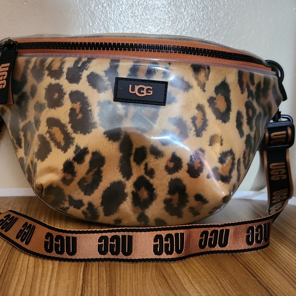 UGG Nasha Belt Bag